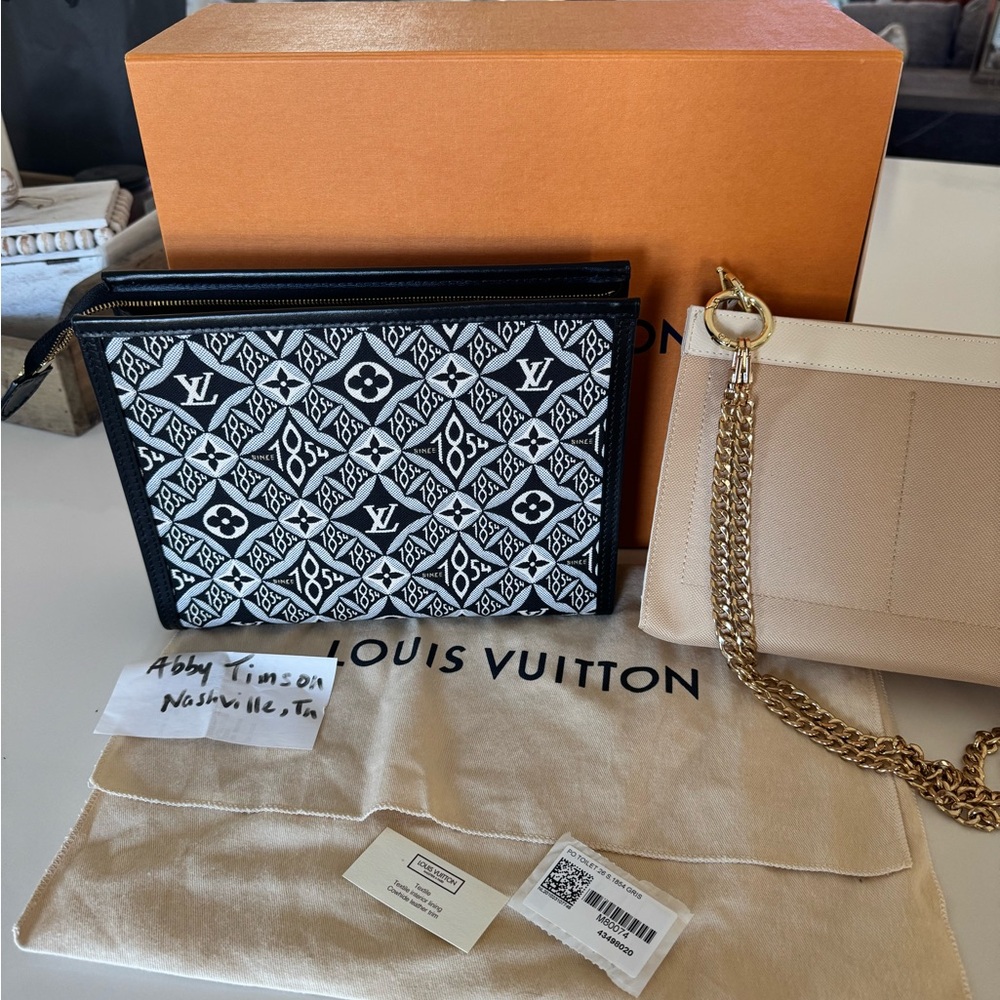 Louis Vuitton Toiletry 26 Since 1854